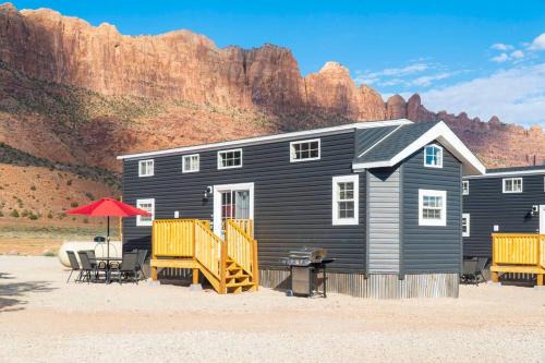 Redrock Moab Tiny House w/Loft - Site 2