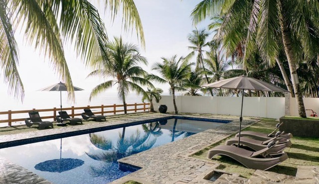 Reef Side Exclusive Beachfront House in Cebu