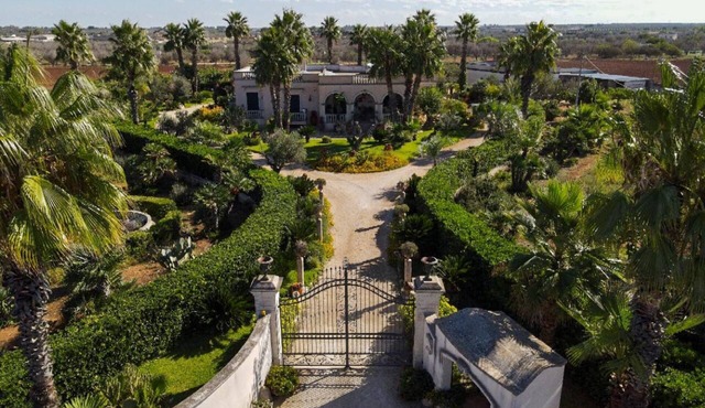 Refined Historical House in the heart of Salento with large garden "VILLA ROMINA"