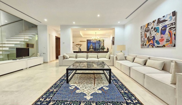 Refined villa in the heart of La Marsa with garden