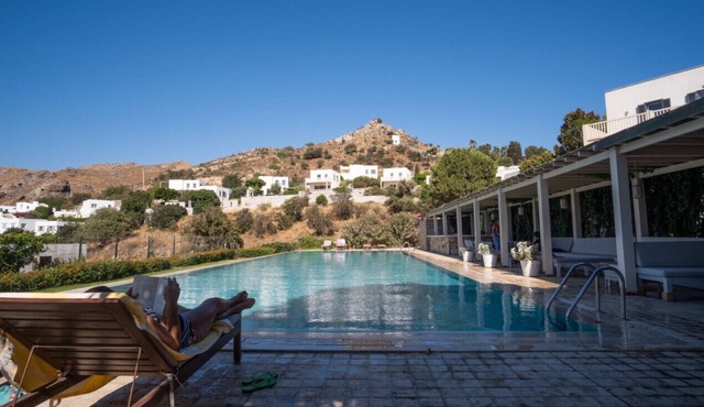 Refreshing House with Shared Pool in Gumusluk