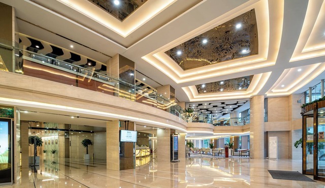 Regal Jinfeng Hotel