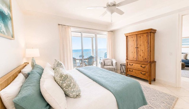 Regency Isle Beachfront Bliss Amazing Views 2 bedrooms