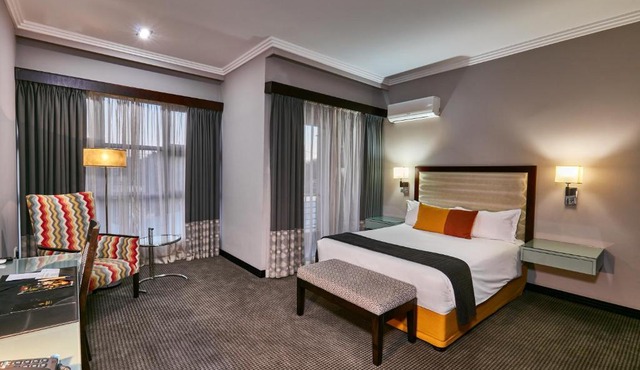Regent Select Hotel