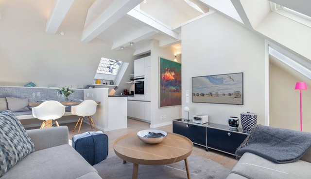 Relax and enjoy in the Dünenloft: your perfect vacation apartment by the sea!