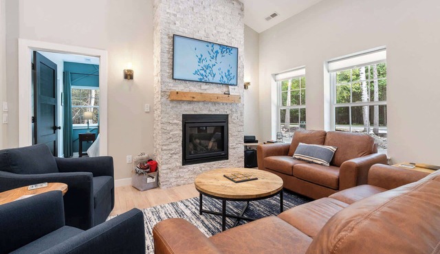 Relax at Newly Constructed home in Egg Harbor