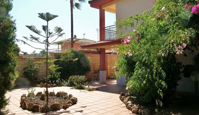 RELAX, BEACH, NATURE… !. INDEPENDENT CHALET WITH GARDEN, AIR CONDITION, WIFI.