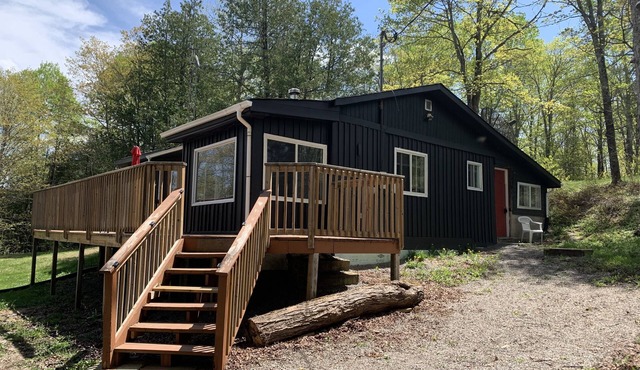Relax & Enjoy Nature at the Cottage in the Woods