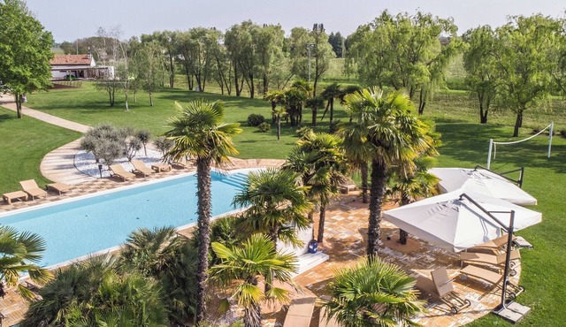 Relax in this oasis This villa for exclusive use