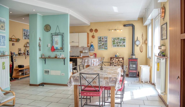 Relax nel borgo - Two Bedroom Apartment, Sleeps 4