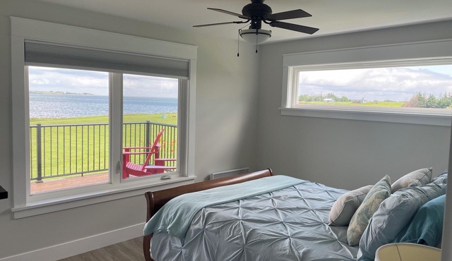 Relax overlooking the beautiful New London Bay in our 3 bed, 2 bath cottage