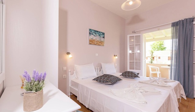 Relax Studios AVRA - ground floor studio