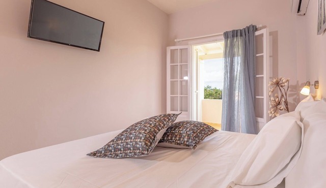 Relax Studios IREMIA - 1st floor apartment