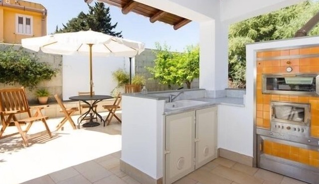 RELAX ...... TWO STEPS FROM THE SEA!
