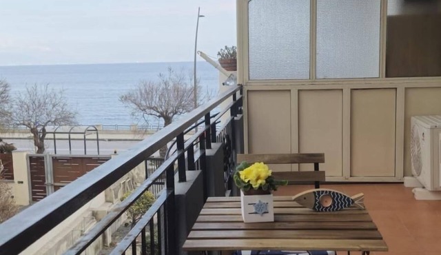 RELAXATION AND SUNSETS SEA VIEW HOUSE