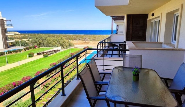 Relaxing Beachfront Apartment