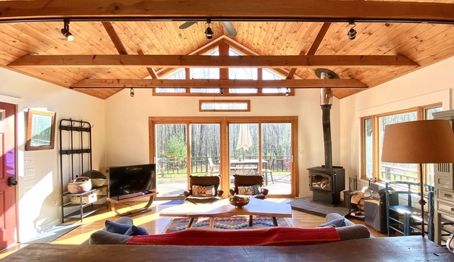Relaxing Catskill Mountain Cottage.