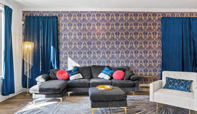 Relaxing Contemporary Duplex Stay