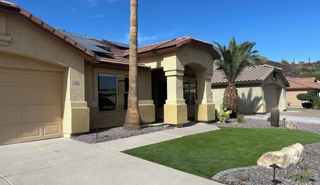Relaxing Desert Retreat w/Pool in North Phoenix
