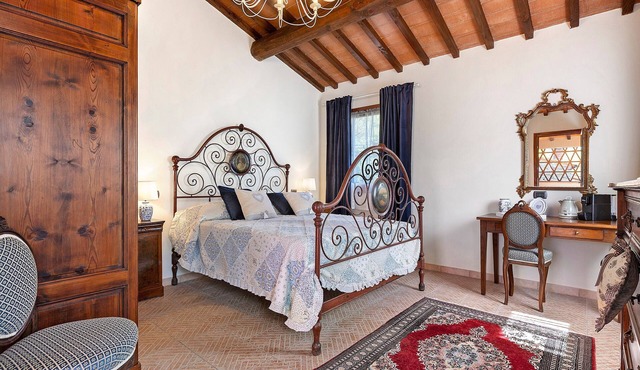 Relaxing Double Room Surrounded by Nature