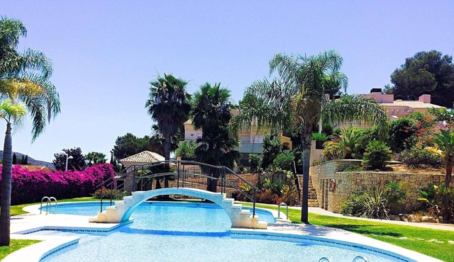 Relaxing, family - friendly 4 Bedroom villa surrounded by delightful gardens.