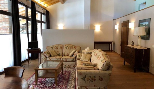 Relaxing historic villa, cycle path to the city center, lake, Valpolicella