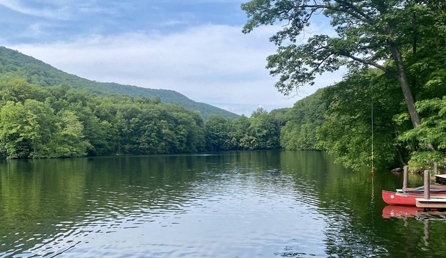 Relaxing Lake Retreat in Cold Spring
