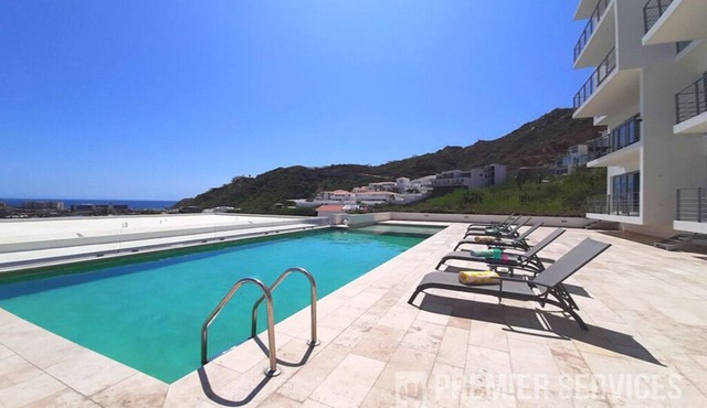 !Relaxing Life with views of Sea & Desert! Enjoy local life