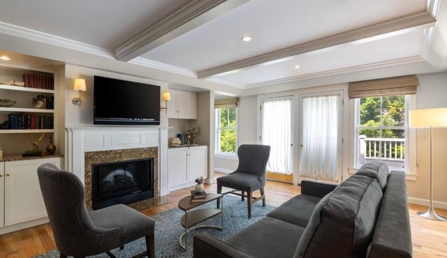 Relaxing Spa Getaway with Golf, Hiking & Manchester Village Charm