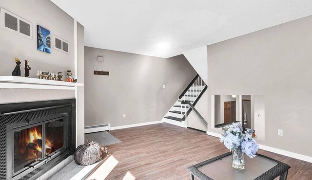 Relaxing stay in this spacious 3 story condo for the whole family
