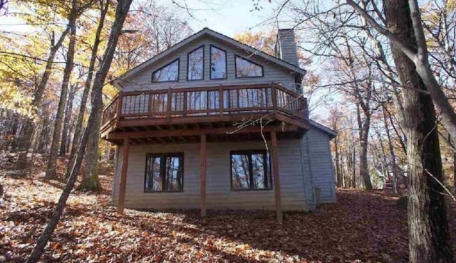 Relaxing Wintergreen Chalet
