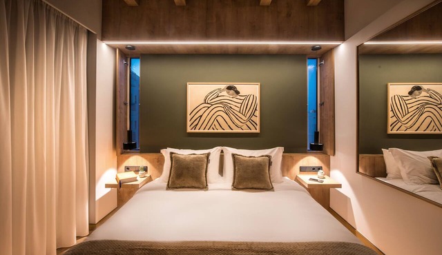 Relaxo Connected Luxury suites in the heart of Heraklion.