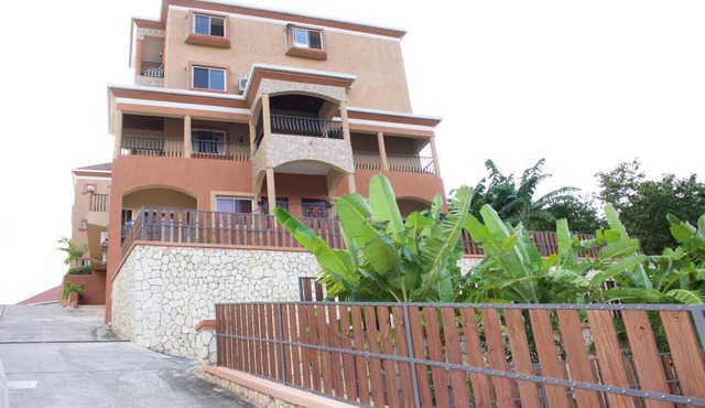 Remarkable 2-Bed Apartment in Kingston