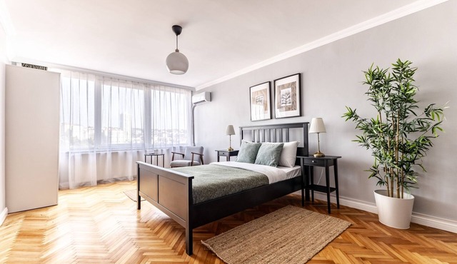 Remarkable Flat in the Heart of Nisantasi