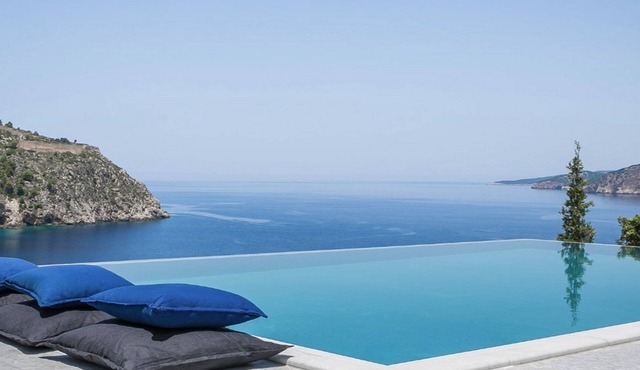 Remarkable Kefalonia Villa | Villa Yu Kanda | 3 Bedrooms | Seafront