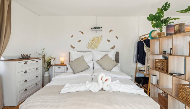 ReMo l Business - Family l Aare view, near old town + terrace l Parking lot