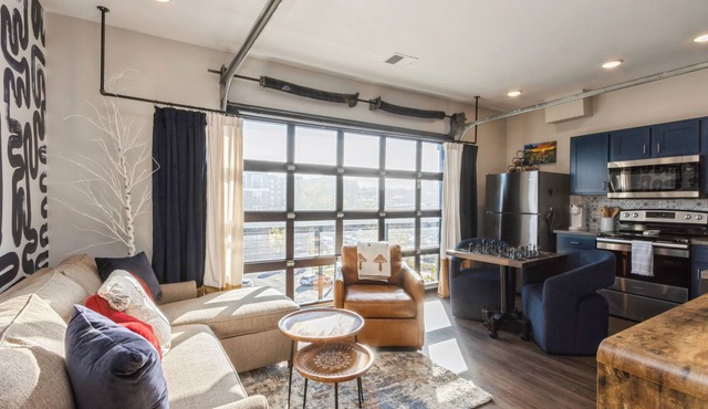 Remodeled BOHO Condo - 1 Block to Mass Street!
