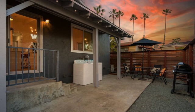 Remodeled Boho Retreat Near Zoo and Downtown