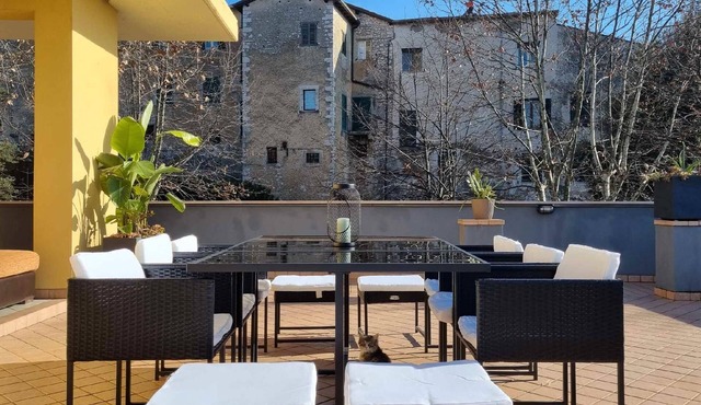 Remolo Maison - Two Bedroom House, Sleeps 4
