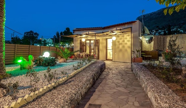 Rena's Rustic retreat