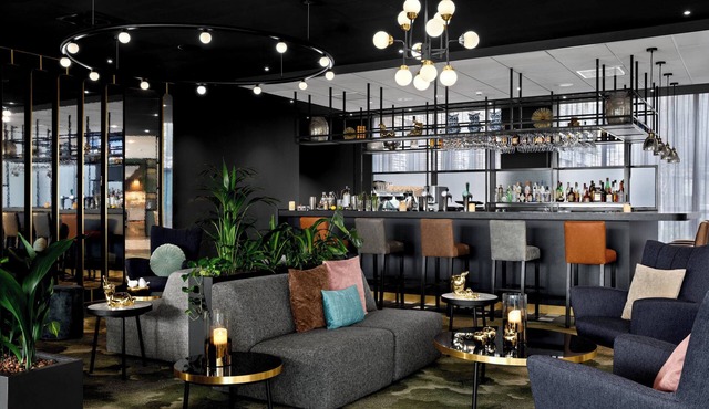 Renaissance Amsterdam Schiphol Airport Hotel