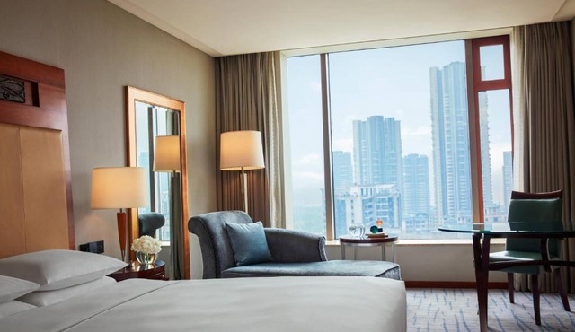 Renaissance Wuhan Hotel