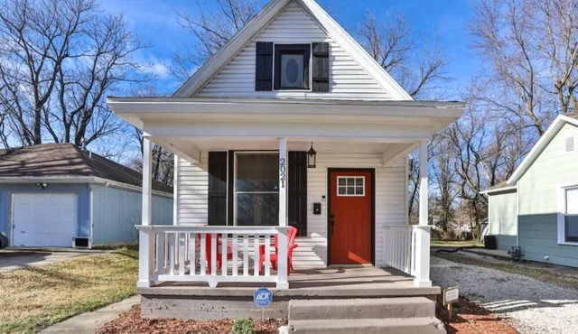 Renovated 100+ year old Benton Ave. Bungalow