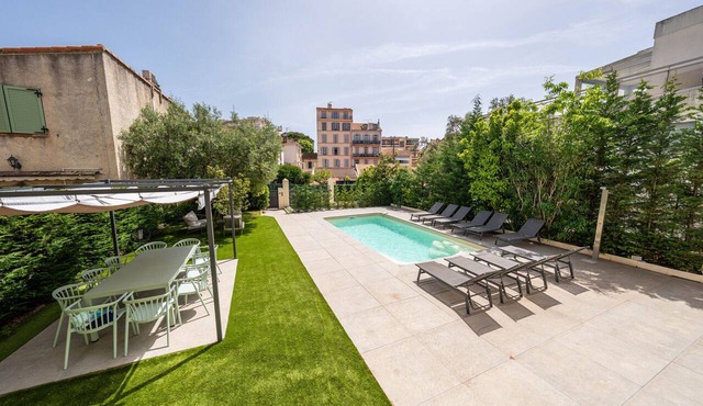 Renovated 5 bedroom villa 1km from la croisette