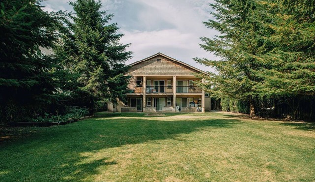 Renovated Cedar Springs Studio!