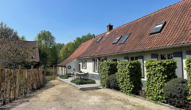 Renovated, charming farmhouse in the heart of the Flemish Ardennes.