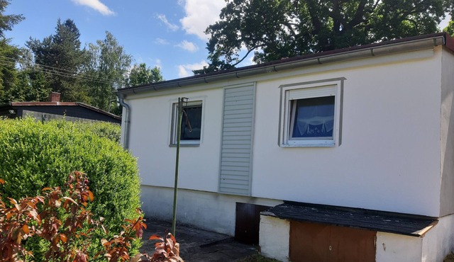 Renovated cozy bungalow near Oberhof with covered outdoor jacuzzi