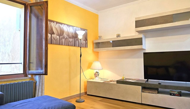 Renovated flat with panoramic view-Casa Olivazzo