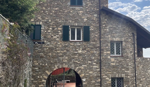 Renovated rustico, ideal for families, great hiking trails.