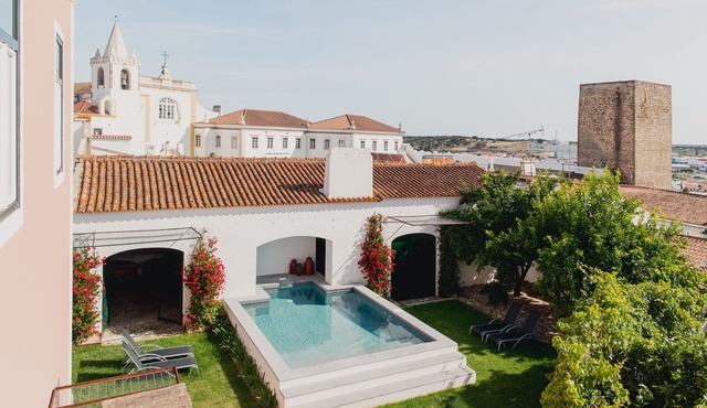Renovated Sec. XVII - Tranquility, Comfort and well-being in the Alentejo!